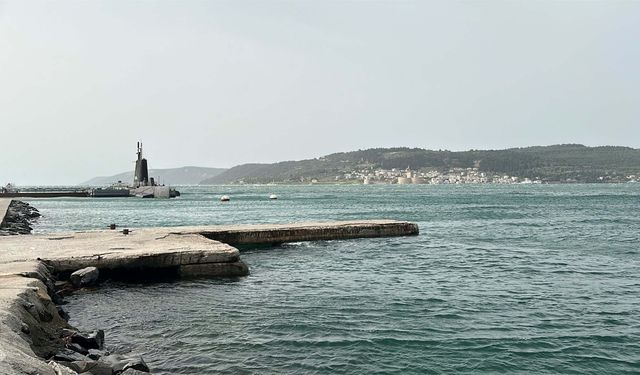 Çanakkale Boğazı fırtına nedeniyle çift yönlü ulaşıma kapatıldı