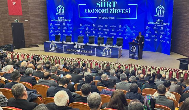 Cevdet Yılmaz: Demokrasi diyorsak hepimizin şiddeti, terörü bir kenara koyması lazım.