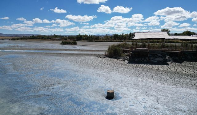 Geçen yıl kuruyan Ulaş Gölü, yüzde 100 doluluğa ulaştı/Ek fotoğraflar