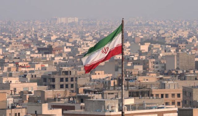 İran: Zenginleştirilmiş uranyumun seyreltilmesi, yaptırımların kaldırılmasına bağlı