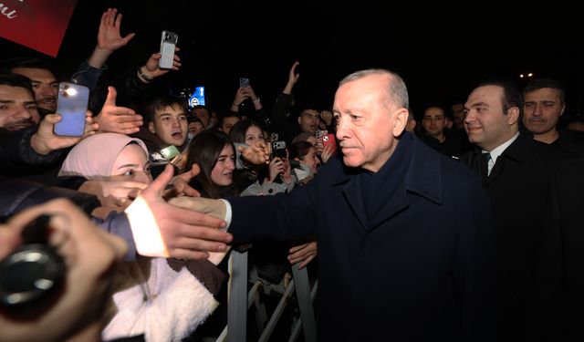İstanbul - AK Parti Gençlik Kolları, Cumhurbaşkanı Erdoğan'ın doğum gününü kutladı