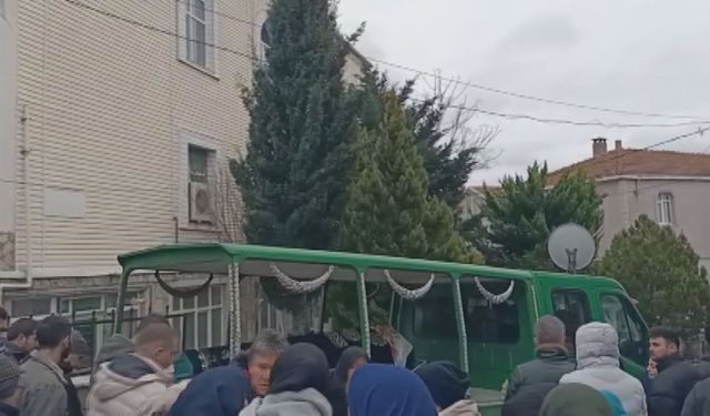 İstanbul - Çatalca'da eşi tarafından öldürülen Gülten, son yolculuğuna uğurlandı -1