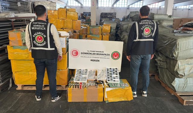 Mersin'de 116 bin 50 adet kaçak kol saati ele geçirildi