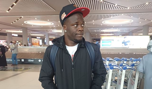 Olaitan, Beşiktaş için İstanbul'a geldi