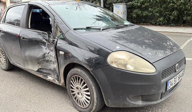 Otomobille çarpışan motosikletin sürücüsü ağır yaralandı