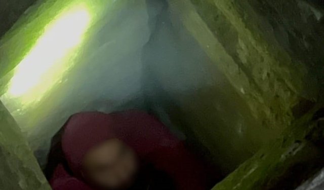 Sarnıçta mahsur kalan definecileri ekipler kurtardı