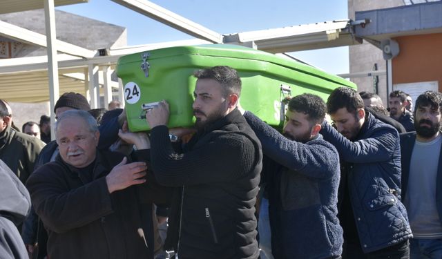 Teravih namazı giderken otomobilin çarptığı kayınvalide ile gelin öldü (3)