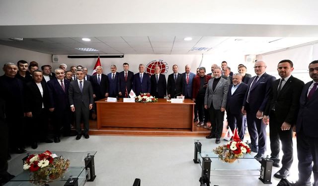 Bakan Bolat: İhracatımız geçen yıl sonunda 400 milyar dolara yaklaştı (2)