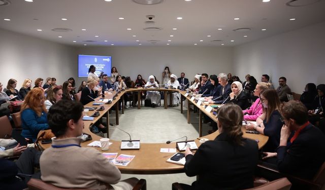 Bakan Göktaş: Türk Dünyası'nın rekabet gücü kadınların eşit erişimiyle büyüyecek