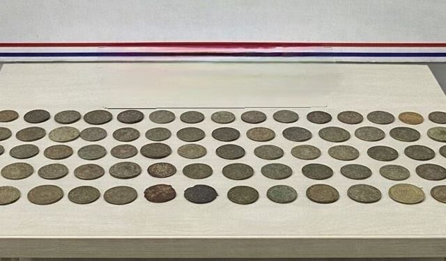 Bursa'da tarihi eser kaçakçılığı operasyonu: 70 sikke ele geçirildi