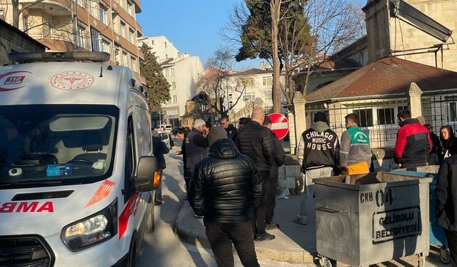 Çanakkale'de bıçaklı kavga: 2'si ağır 3 yaralı