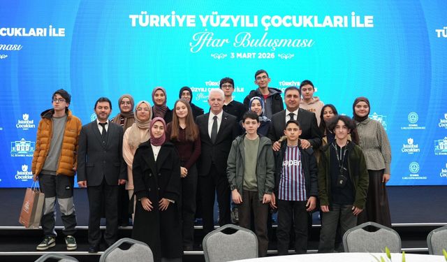 İstanbul- Vali Gül: Bayram dolayısıyla bu ay 10 bin lira burs vereceğiz