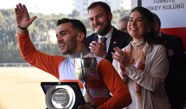 İzmir'de 64'üncü Hipodrom.com Ege Derbisi'nin kazananı The Protecter