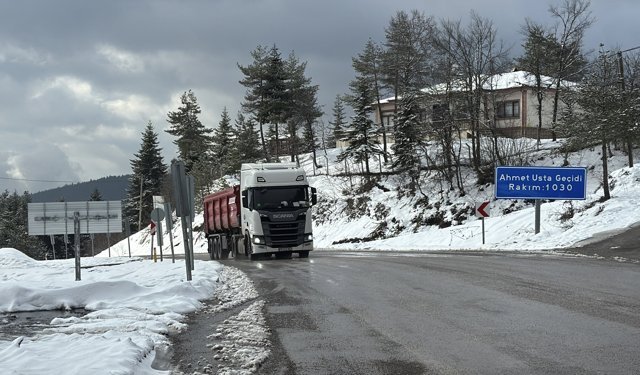 Karabük'ün yüksek kesimlerine kar yağdı