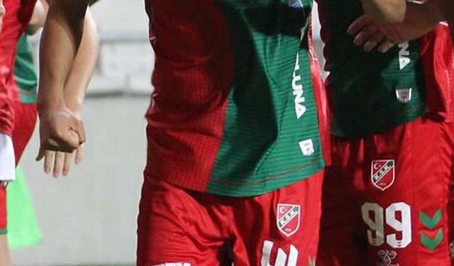 Karşıyaka Erol'u bırakmadı