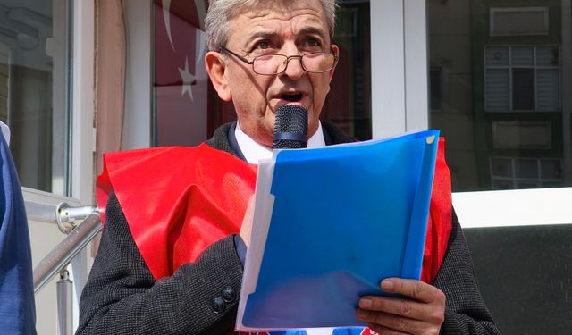 Keşan'da öğretmenler, öldürülen meslektaşları için yürüdü