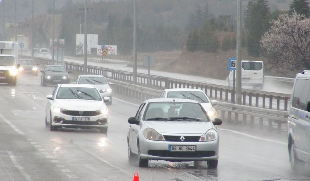 'Kilit kavşak' Kırıkkale'de, bayram yoğunluğu başladı (2)