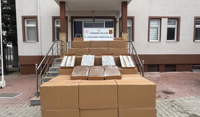 Kırşehir'de 4 milyon TL'lik kaçak makaron ele geçirildi