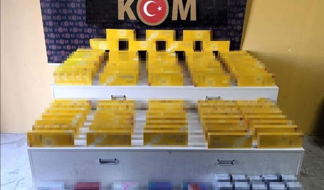 Sakarya'da kaçak sigara operasyonu; 3 gözaltı