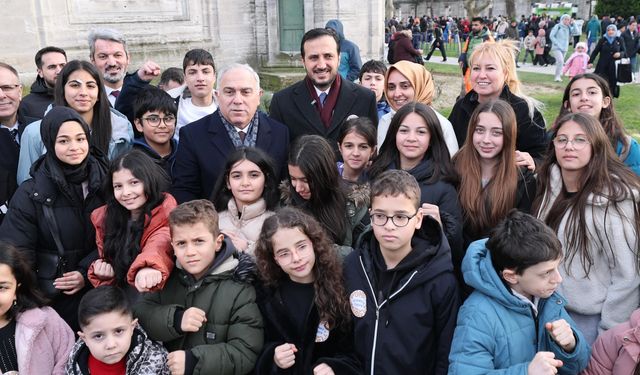 Süleymaniye Camii'nde 'Çocuk İftarı Programı' yapıldı