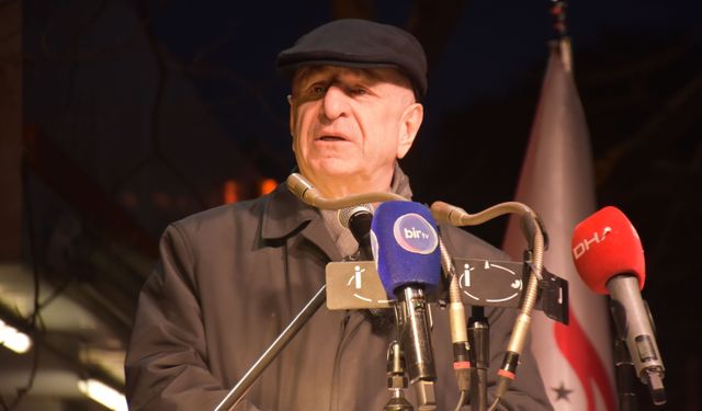 Ümit Özdağ: Türk tarihçiliğinde bir dönem kapandı