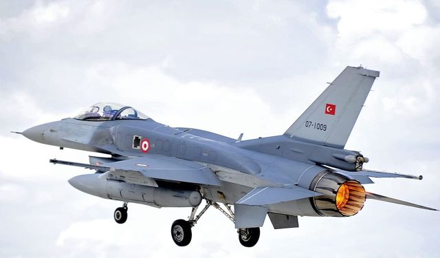 KKTC'ye Türk F16'lar konuşlandırılması gündemde