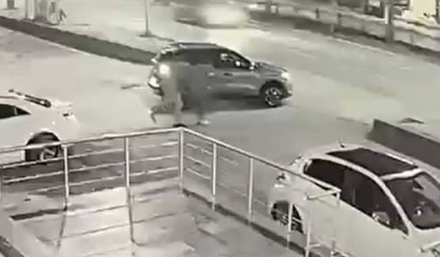 Aynı restoranda çalıştığı mesai arkadaşını 9 bıçak darbesiyle öldürdü