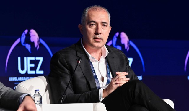 'Belirsizliğin normalleştiği bu dönemde liderlik ön plana çıkıyor'