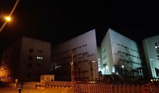 Bursa'da Nilifer Belediyesinde 'rüşvet' davası sanıklarının yargılanmasına başlandı