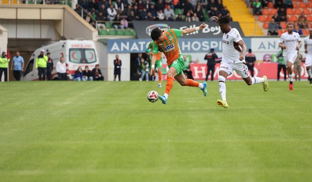 Corendon Alanyaspor - Trabzonspor: 1-1