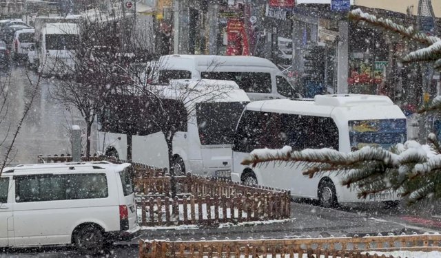 Erzurum, Kars ve Muş'ta 160 mahalle ve köy yolu ulaşıma kapandı