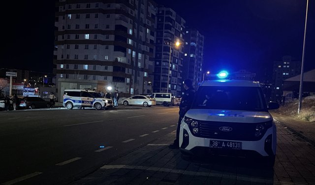 Kayseri'de bıçaklı kavga: 4 yaralı
