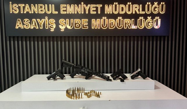 Küçükçekmece'de iş yerini kurşunlayıp 3 milyon dolar haraç isteyen 4 şüpheli yakalandı