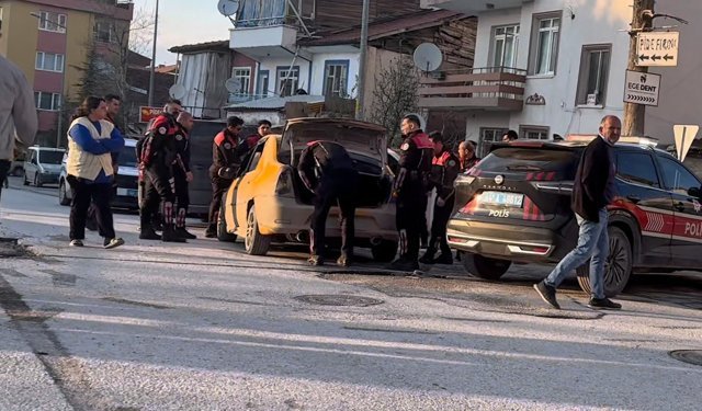 Malatya'da bıçaklı kavgada baba ve oğulu yaralandı