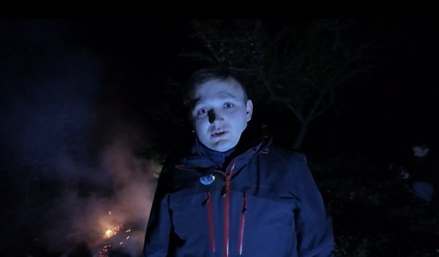 Manisa'da üreticilerden 'zirai don' nöbeti; badem ağaçlarına dumanlı koruma