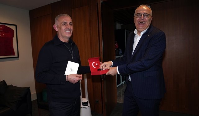 Mehmet Akif Üstündağ'dan TFF Başkanı Hacıosmanoğlu'na ziyaret
