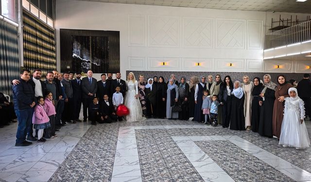 İskoçyalı Leanne turizmci Türk ile hayatlarını birleştirdi