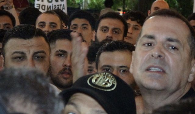 Antalyaspor küme düştü, taraftarlar başkana tepki gösterdi
