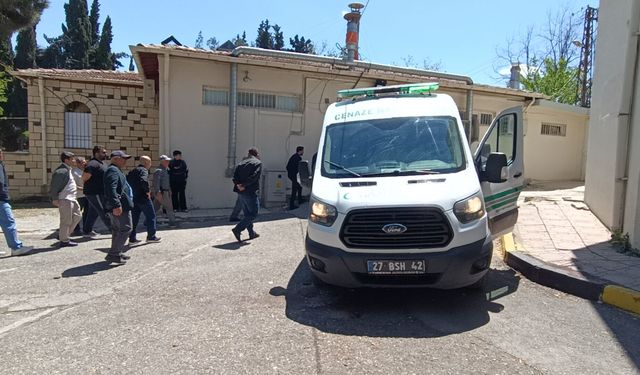Av tüfeğiyle ateş açtığı komşusunu öldürdü