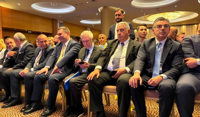 Aziz Yıldırım İzmir'de Fenerbahçelilerle buluştu / Fotoğraflar