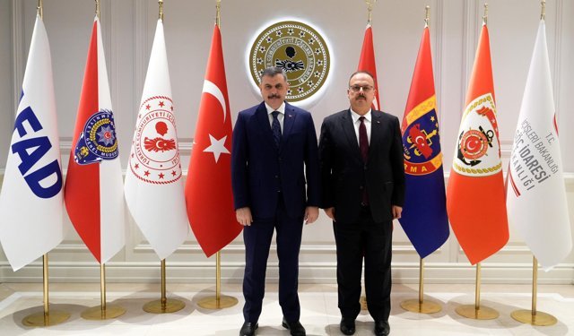 Bakan Çiftçi, Ankara Valisi Canbolat'ı kabul etti