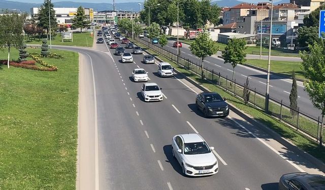 Bursa-Ankara kara yolunda bayram dönüşü yoğunluğu