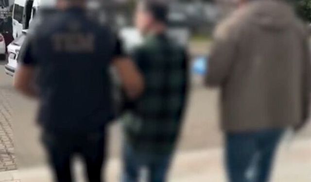Çanakkale'de denetimlerde FETÖ üyesi firari 2 hükümlü yakalandı