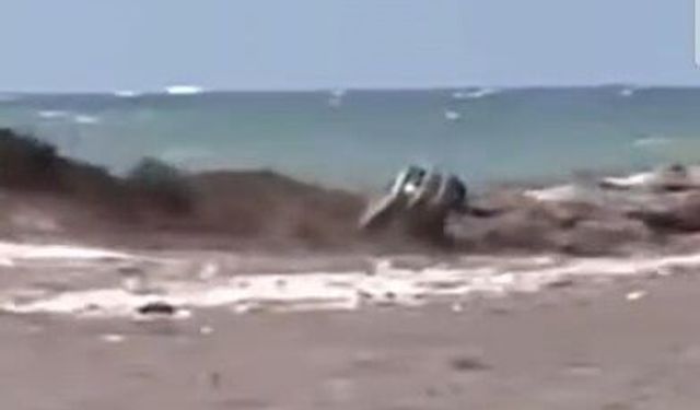 Doğu Akdeniz'de sağanak; caddeleri su bastı (7)