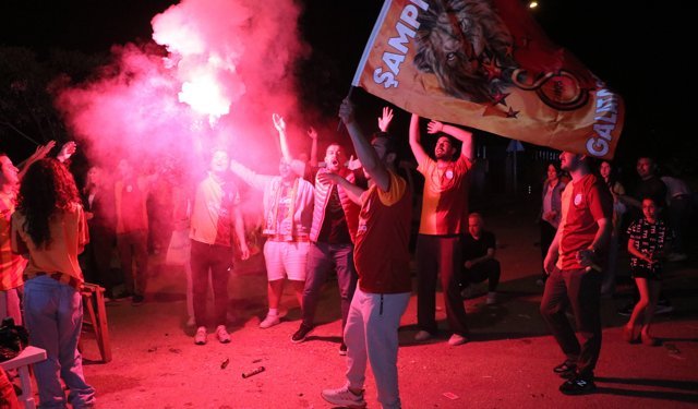 Galatasaray'ın şampiyonluğu Denizli'de kutlandı
