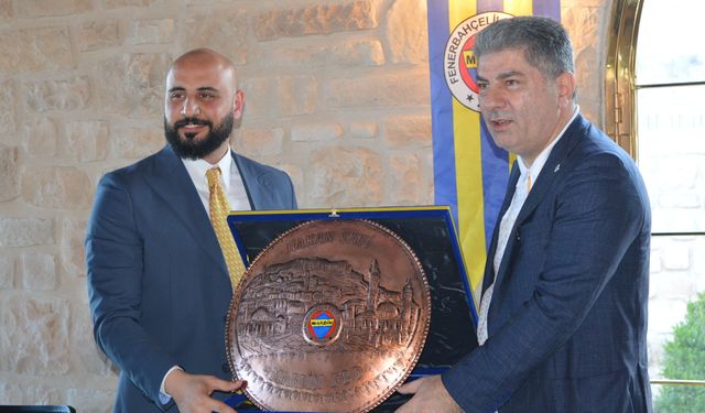 Hakan Safi: Dünya yıldızlarını getirip Fenerbahçe'ye entegre edeceğiz
