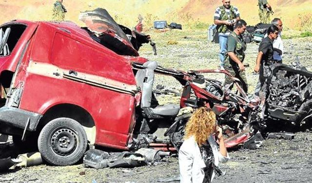 Hakkari'de 16 yıl önceki patlamada annesini kaybeden Sude Naz'ın hedefi tıp fakültesi