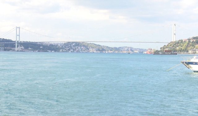 İstanbul Boğazı 'yat yarışı' nedeniyle transit gemi geçişlerine kapatıldı