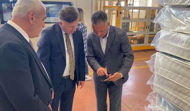 Kayseri'de yatak üreten lise yay üretimine de başladı