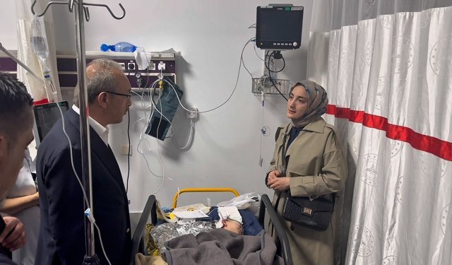 Malatya'da otobüs devrildi: 3 ölü, 41 yaralı (2)